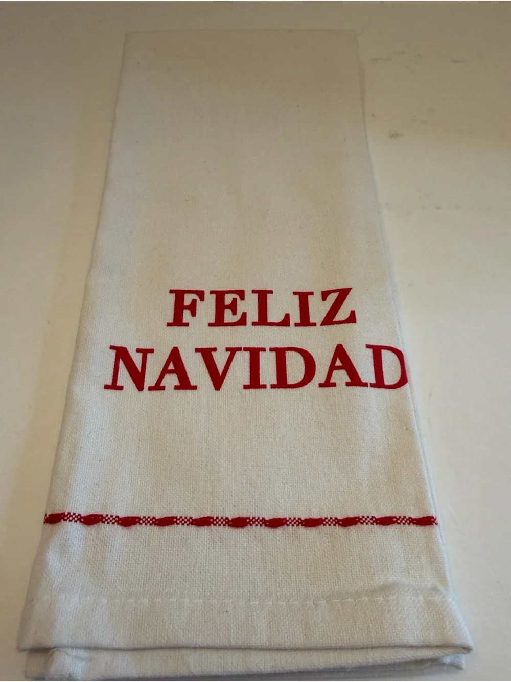 🎃Feliz Navidad Holiday Kitchen Towel - White with Red Accents